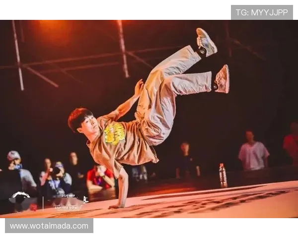 全国街舞大赛点评:武汉极限运动队的个人能力表现 全国街舞大赛点评:武汉极限运动队的个人能力表现