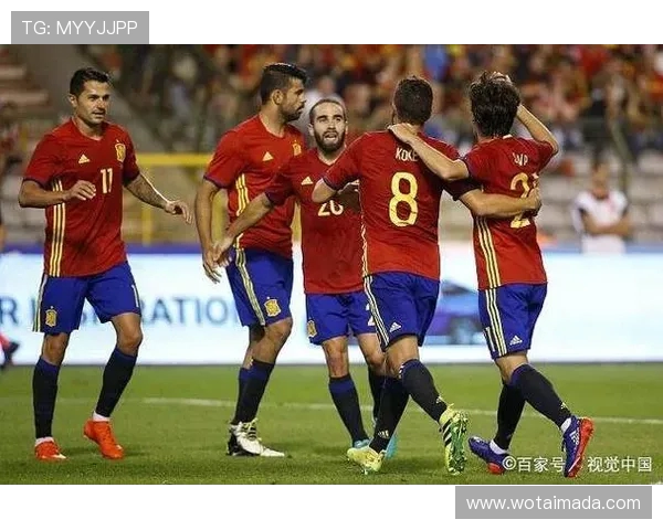 广州篮球队在杯赛积分榜中以74分稳居第一名展现强劲实力 广州篮球队在杯赛积分榜中以74分稳居第一名展现强劲实力