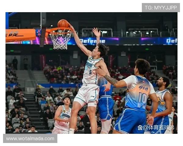 2020年CBA精彩对决广东队迎战深圳队直播回顾与精彩瞬间分析