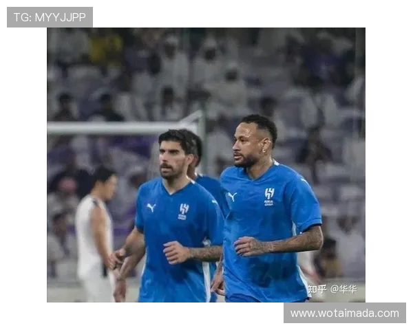 内马尔领衔巴西队挑战哥伦比亚队精彩对决引发球迷热议 内马尔领衔巴西队挑战哥伦比亚队精彩对决引发球迷热议