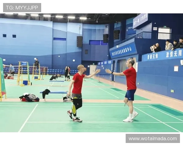 重庆羽毛球队整体压制现象解析及其对赛事的影响探讨