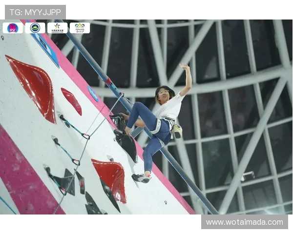 武汉攀岩队战术之争引发热议攀岩爱好者的不同声音与观点分析