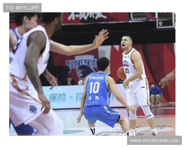 南京篮球队比赛经验分析与提升策略探讨